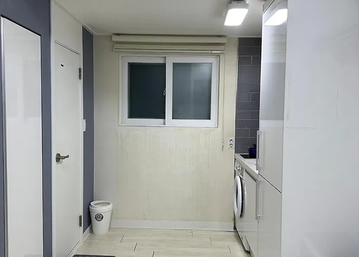 Sd A Romantic Two-story House In Sillim Apartment